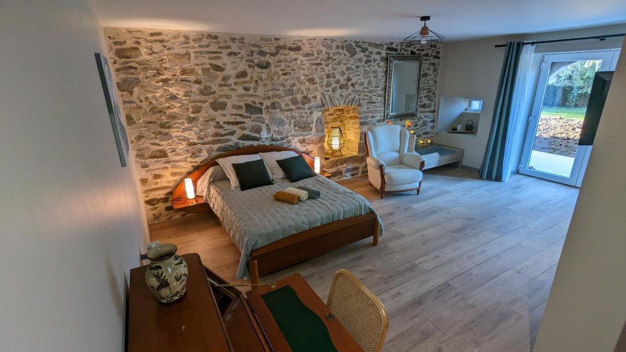 La Salabertie Hotel Bagnac Bagian luar foto