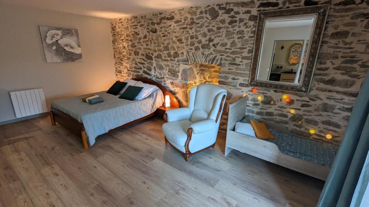 La Salabertie Hotel Bagnac Bagian luar foto